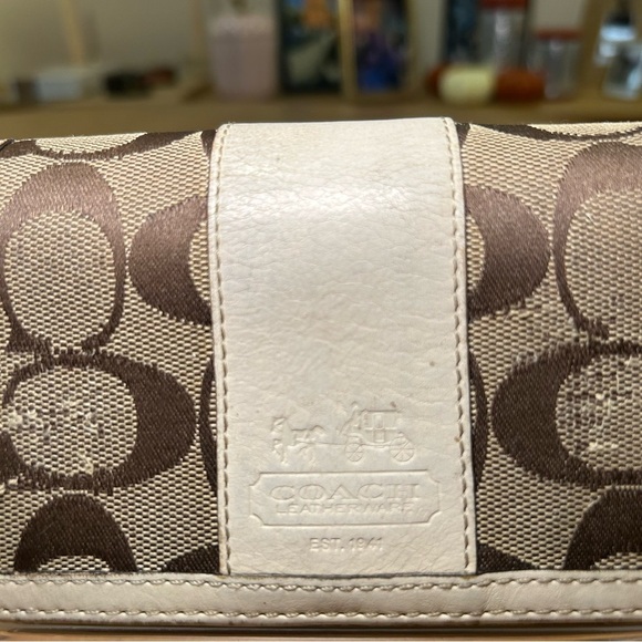 Coach Signature Canvas Trifold Wallet - Picture 3 of 12